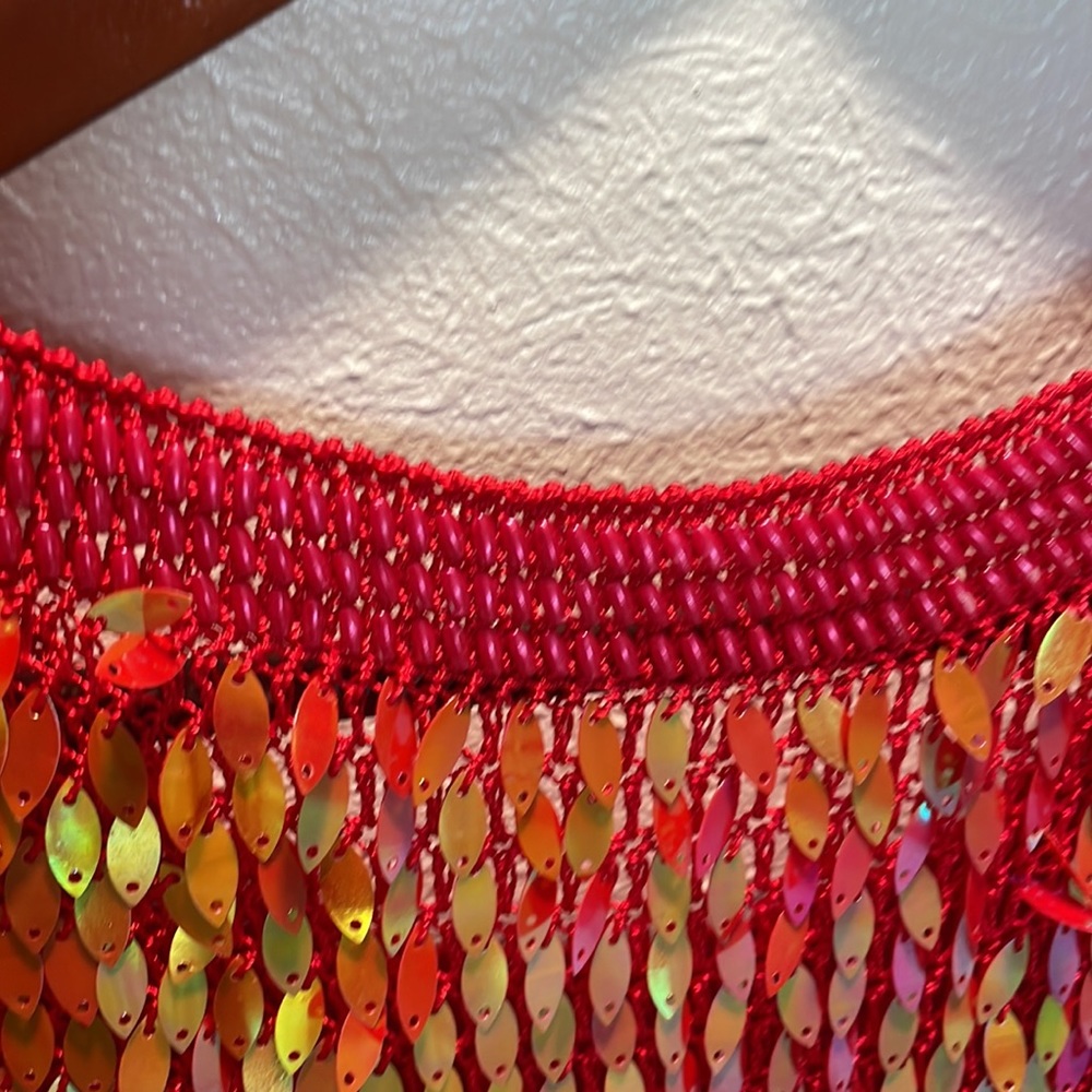 Iridescent red beaded tank top - Picture 6 of 7